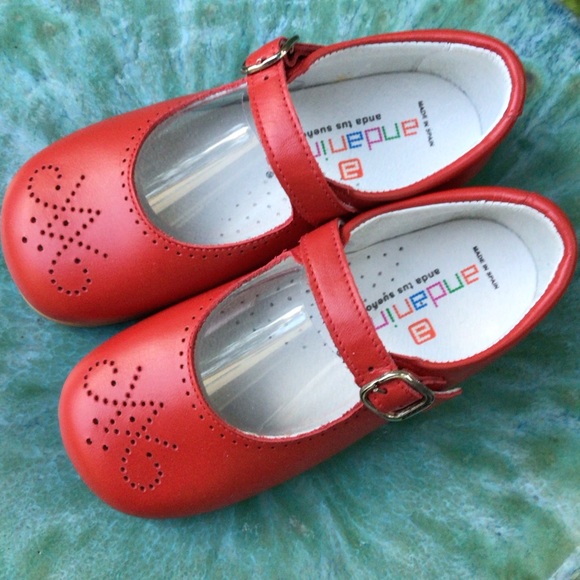 andanines* (26 Eu) (9.5 US) ToddlerG Red Maryjane Shoes, Imported Spain. NWT - Picture 3 of 8